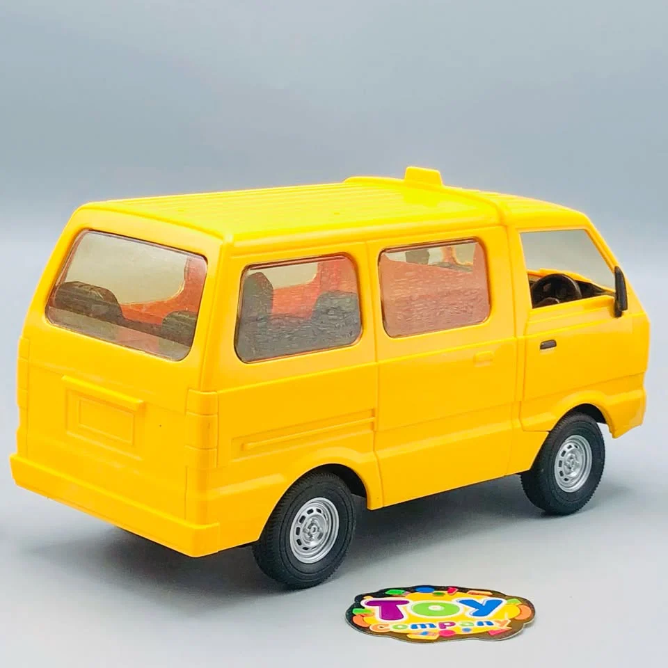1:16 2.4GHz RC Urban Crawler Van With Lights - Image 6