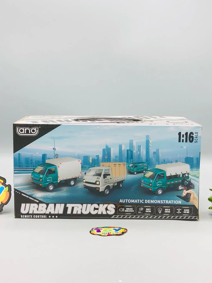 1:16 2.4GHz RC Urban Crawler Van With Lights - Image 7