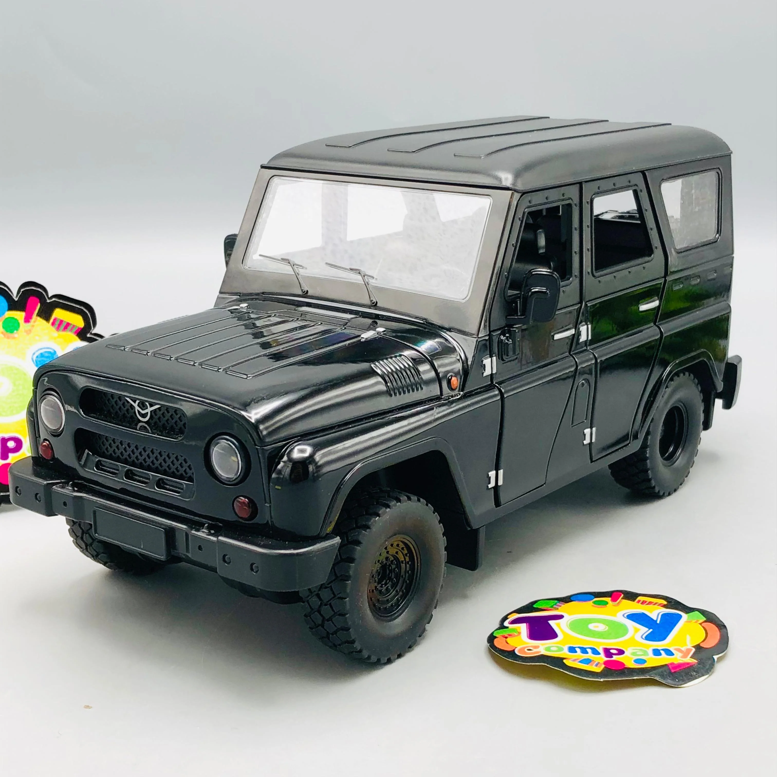 1:18 Diecast Russia UAZ Hunter SUV Model - Image 10