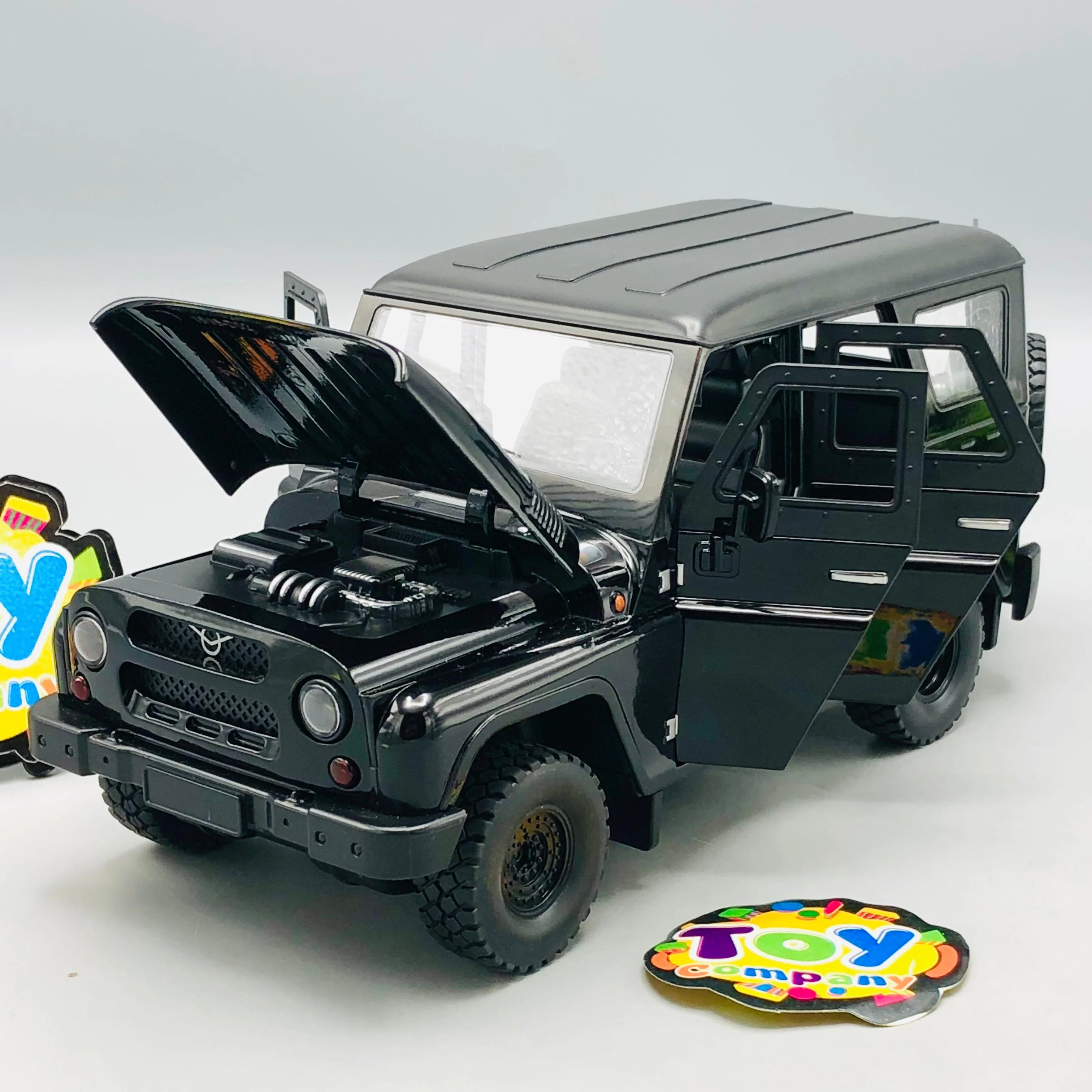 1:18 Diecast Russia UAZ Hunter SUV Model - Image 12