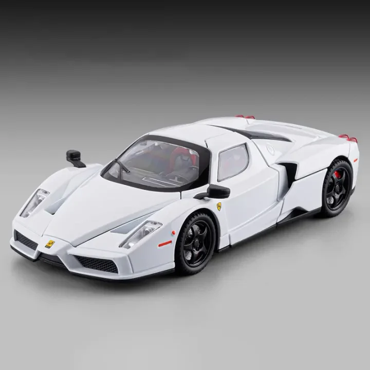 1:22 Diecast Ferrari Enzo Model Car - Image 4