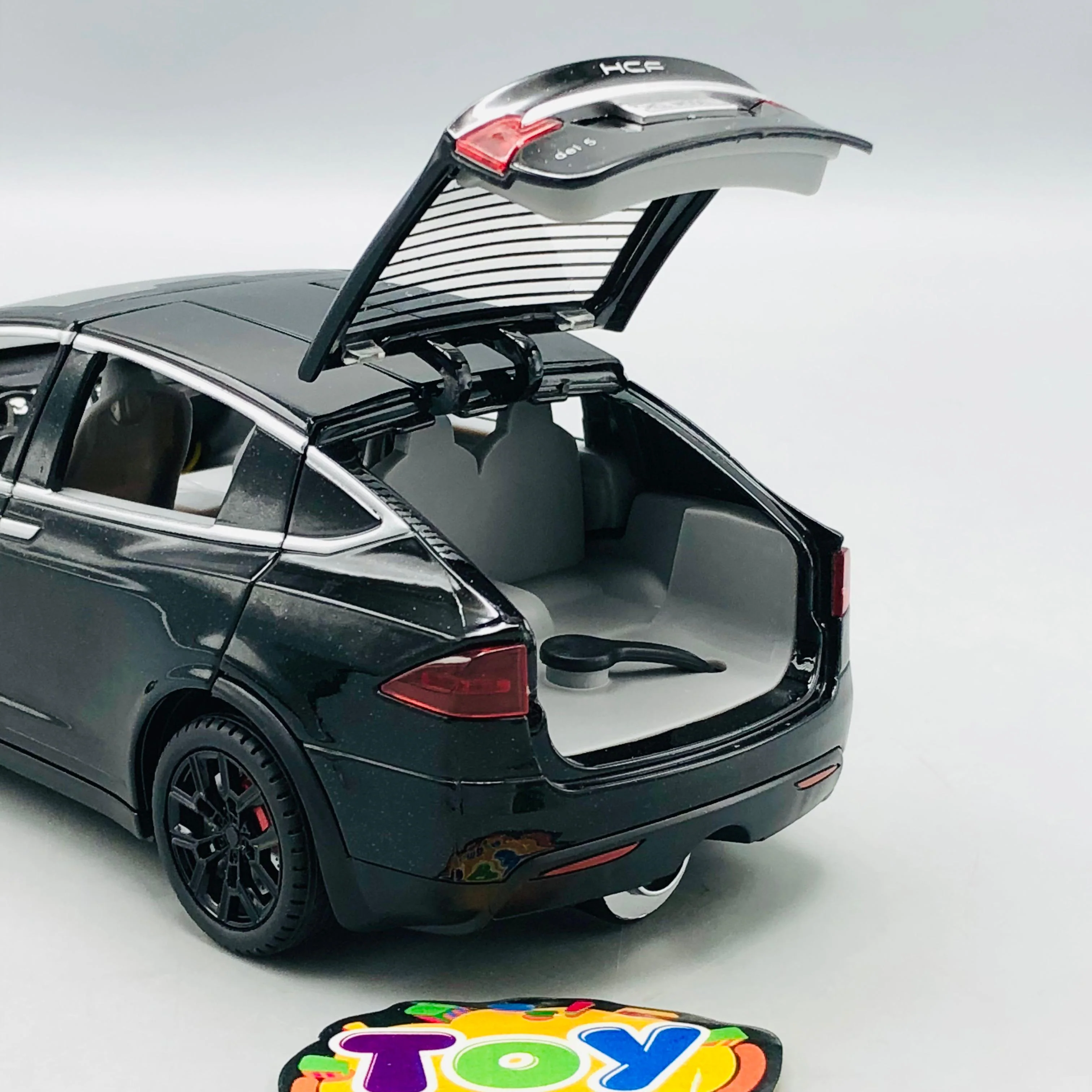 1:22 RC Diecast Tesla X Model Car With Smoke - Image 8