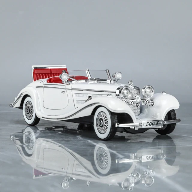 1:24 Diecast 1936 Mercedes Benz 500K Model Car With Smoke - Image 20