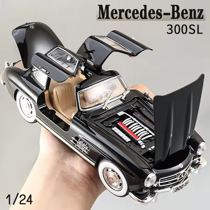 1:24 Diecast Benz 300SL Model With Acrylic Box - Black - Image 3