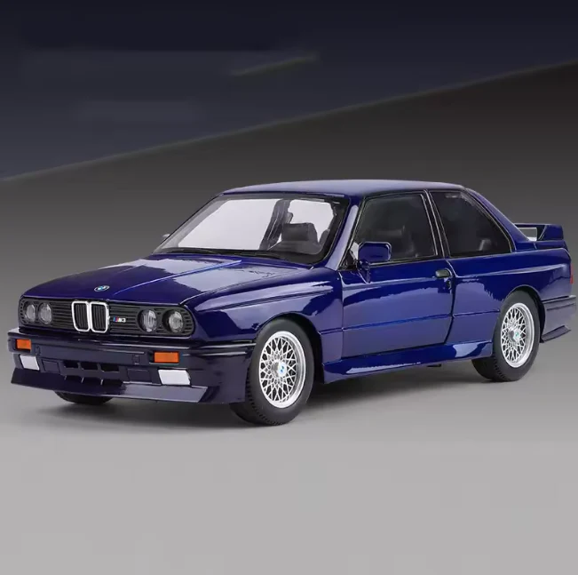 1:24 Diecast BMW M3 Model Car - Image 10