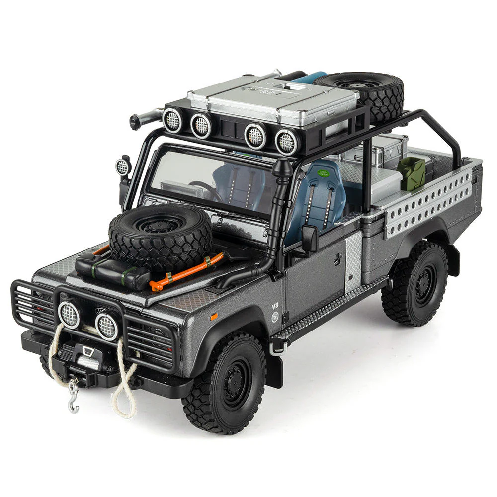 1:24 Diecast Land Rover Defender 110 Off-Road Model - Image 14