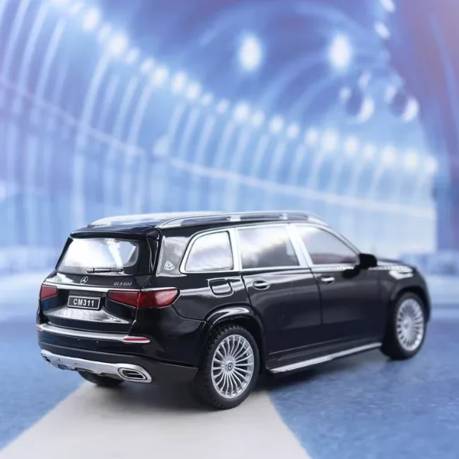 1:24 Diecast Mercedes Maybach GLS 600 Model Car - Image 10