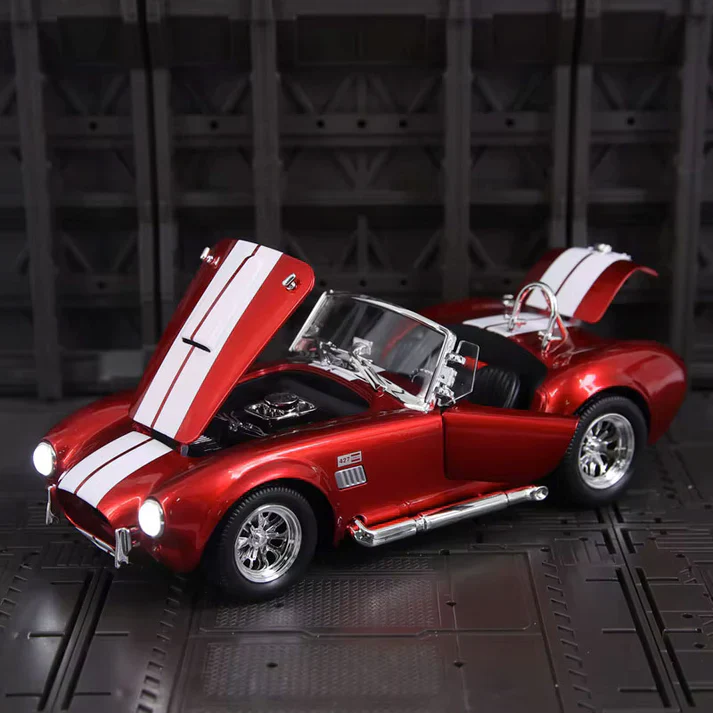 1:24 Diecast Shelby Cobra Convertible Model - Image 2