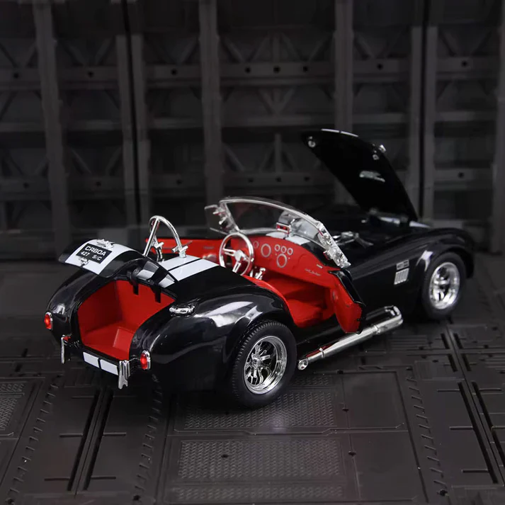 1:24 Diecast Shelby Cobra Convertible Model - Image 5