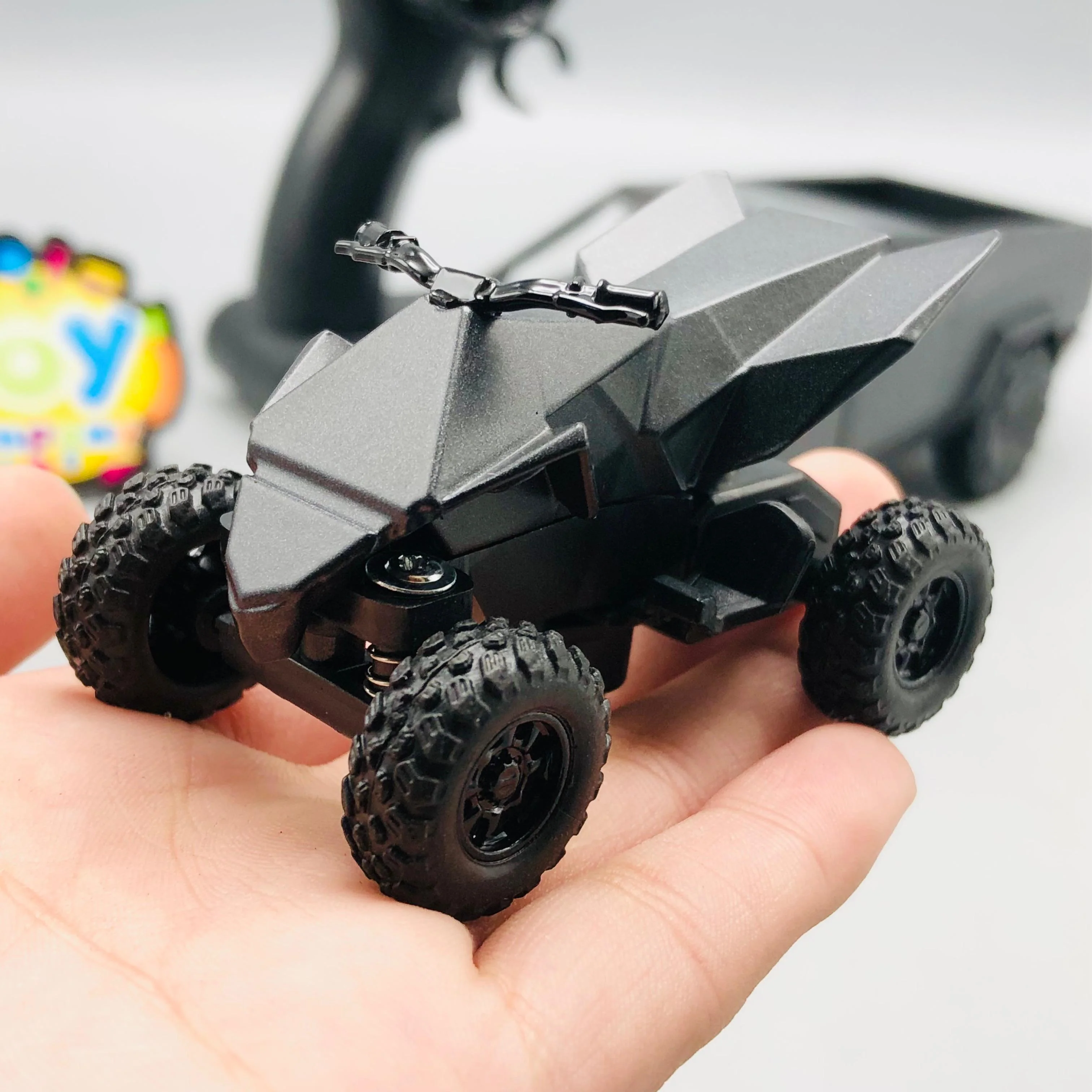 1:24 RC Diecast Tesla Model With Quad Bike - Image 11