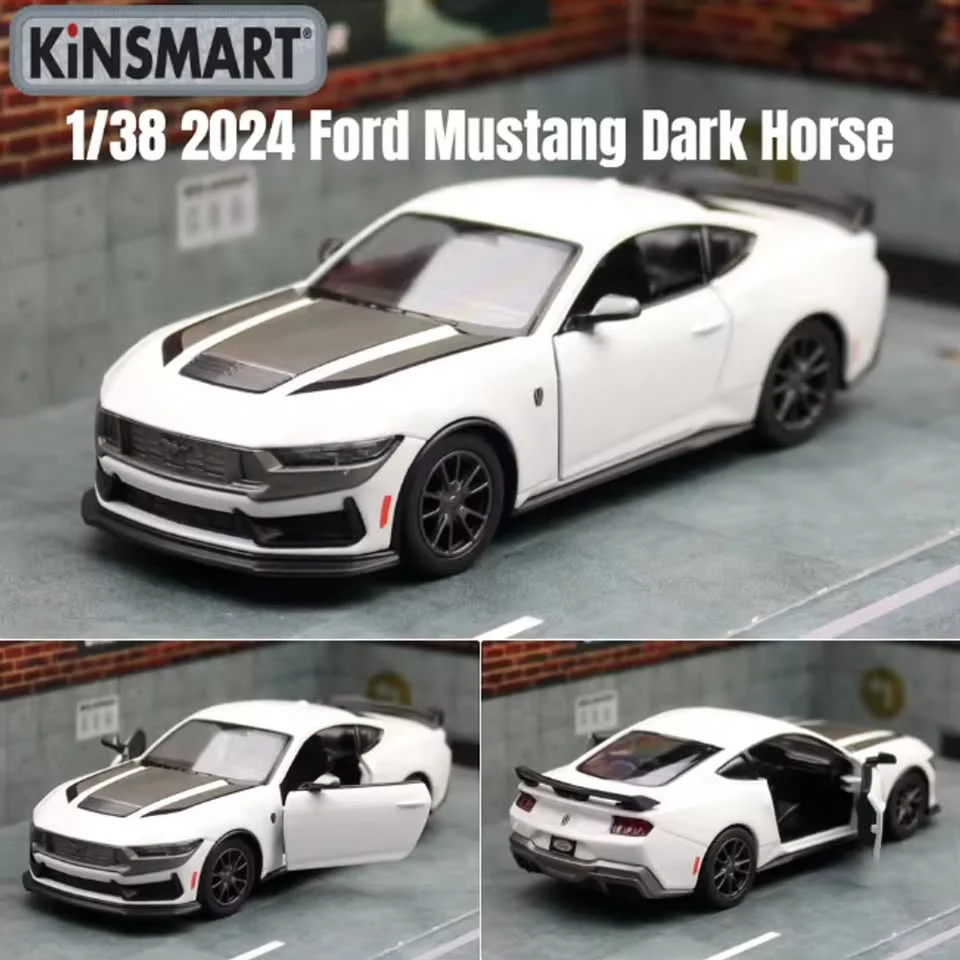 1:38 Kinsmart 2024 Ford Mustang Dark Horse - Image 4