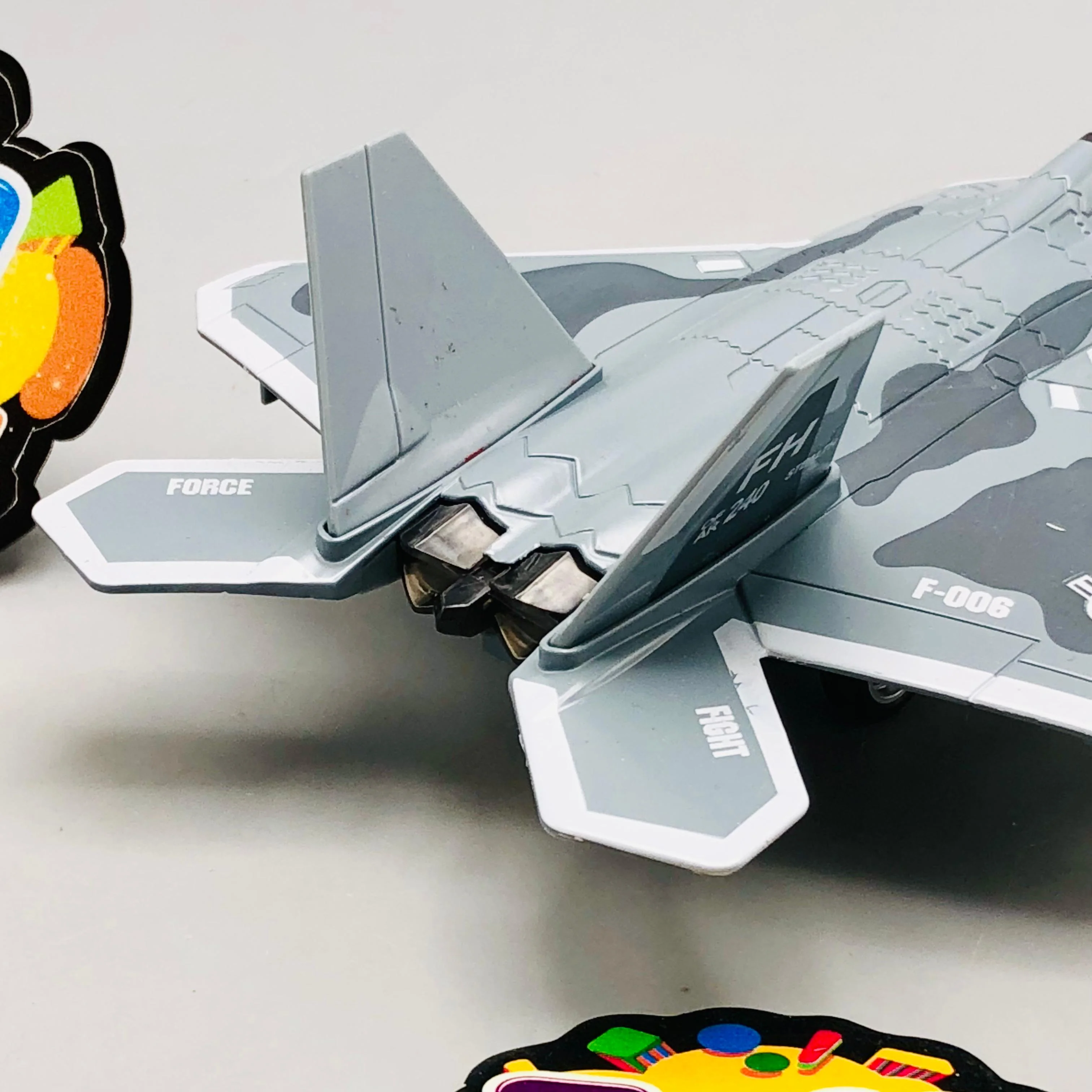 1:400 Diecast Pullback F-006 Fighter Jet Model - 1Pc - Image 5