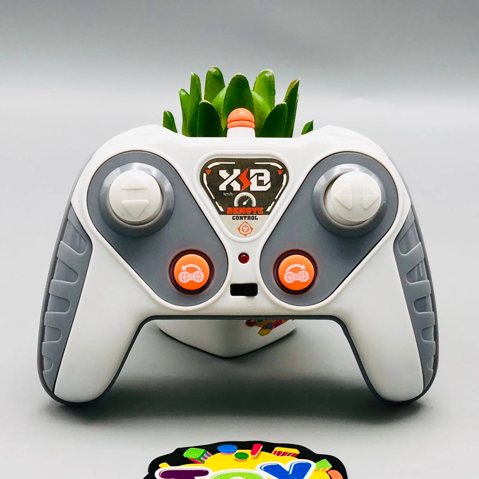 2.4G Remote Control 6 Wheels Drift Car - Image 3