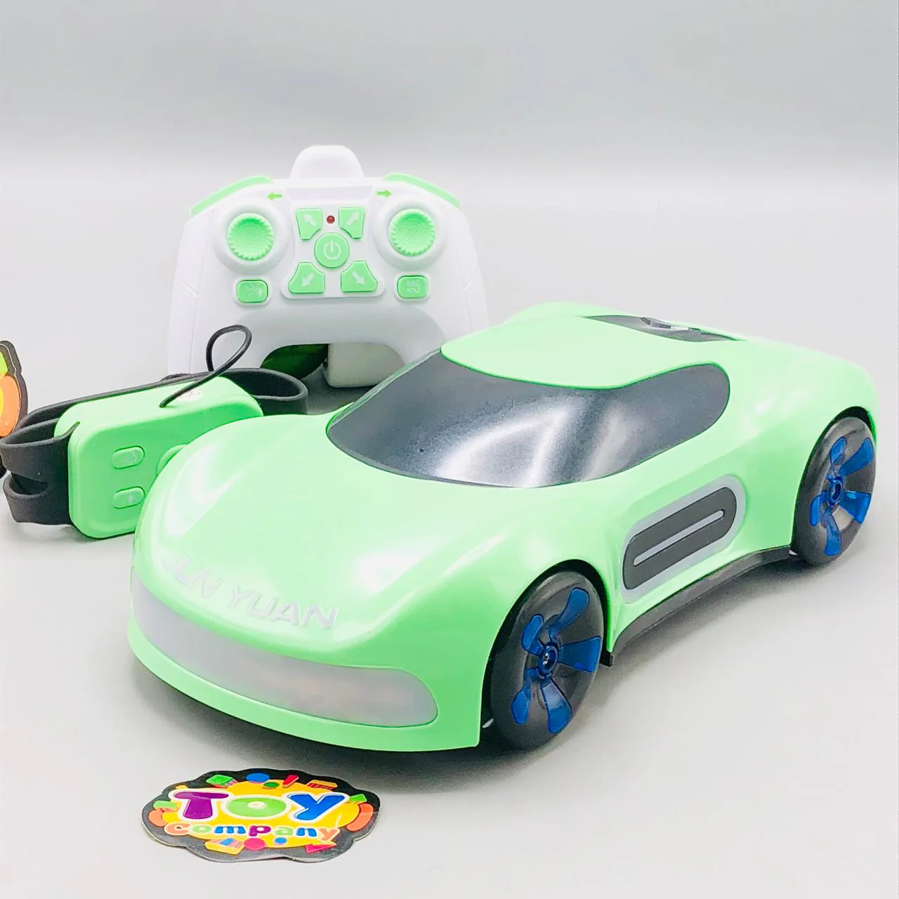 2.4GHz Watch & Remote Control Concept Spray Stunt Car - Image 4