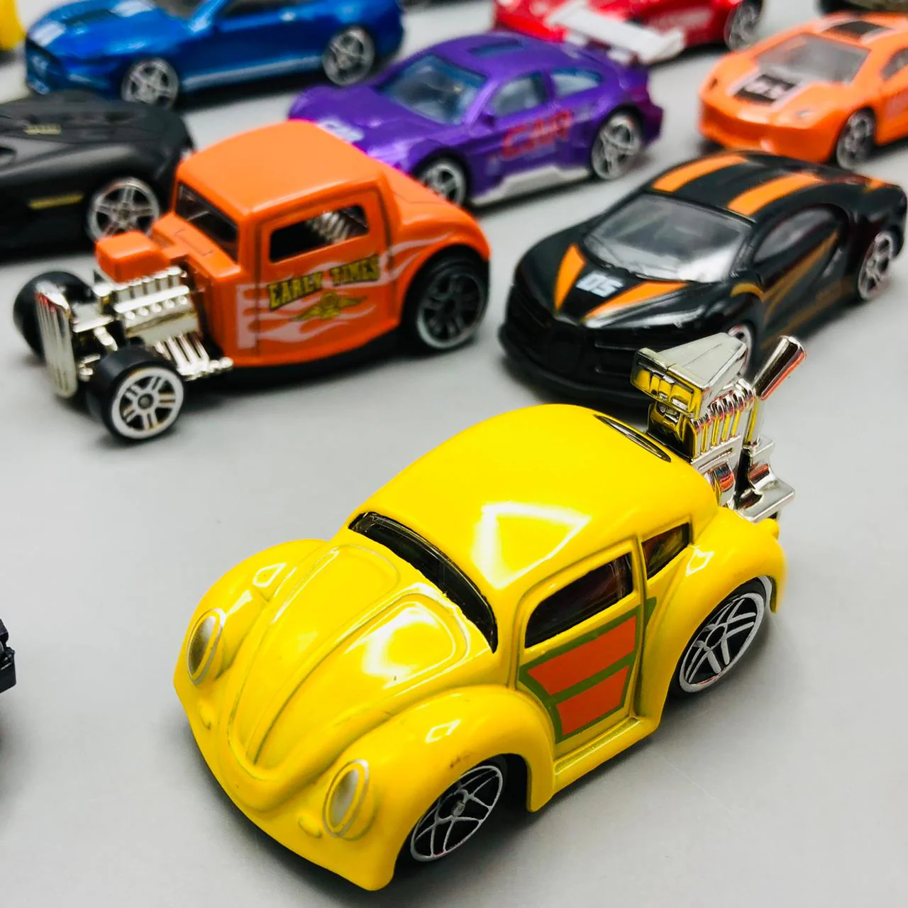 20Pcs Hot Wheels Diecast Mini Inertial Cars Set - Image 13