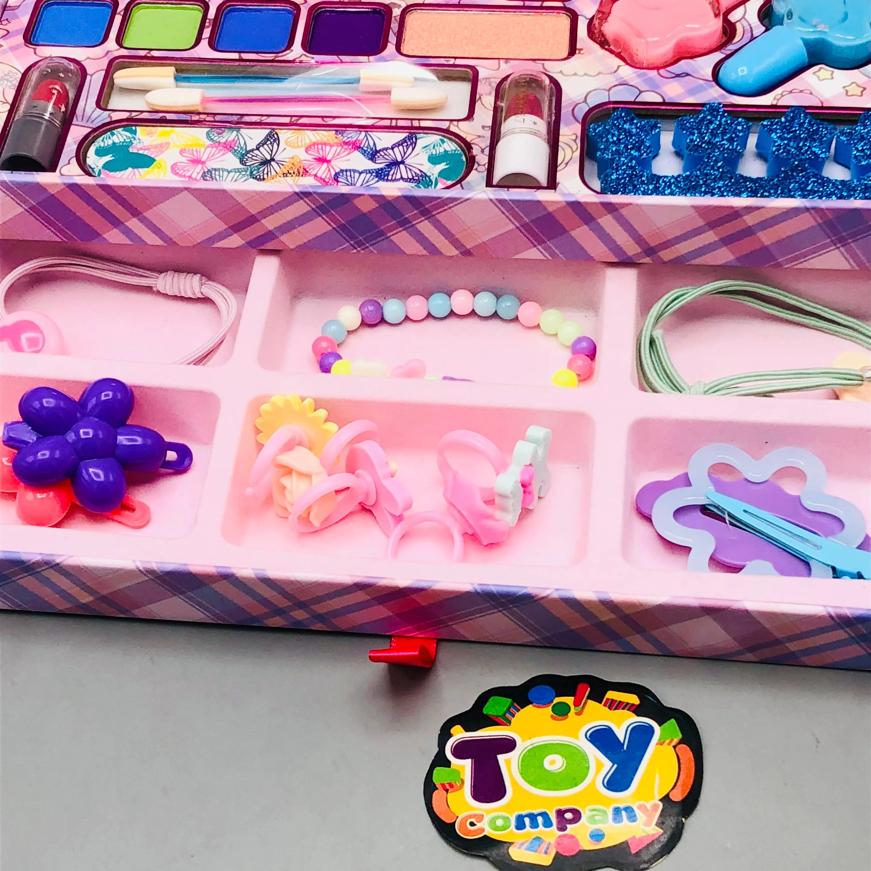30Pcs Realistic Unicorn & Mermaid Makeup Jewellery Kit - Image 4