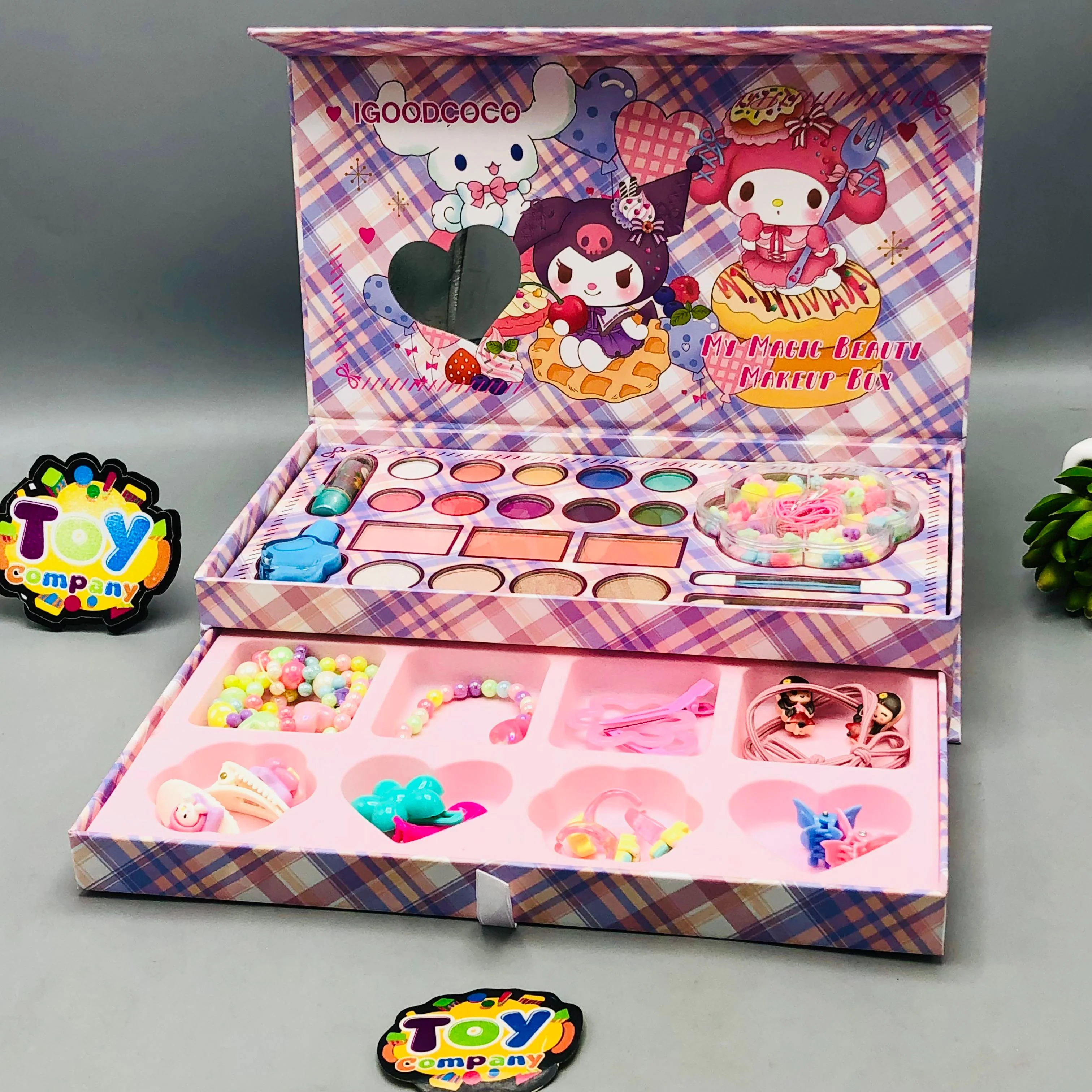37Pcs Realistic Magical Makeup & Jewellery Set - Image 2