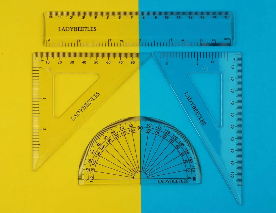 4Pcs Premium Quality Geometric Tools - Image 5