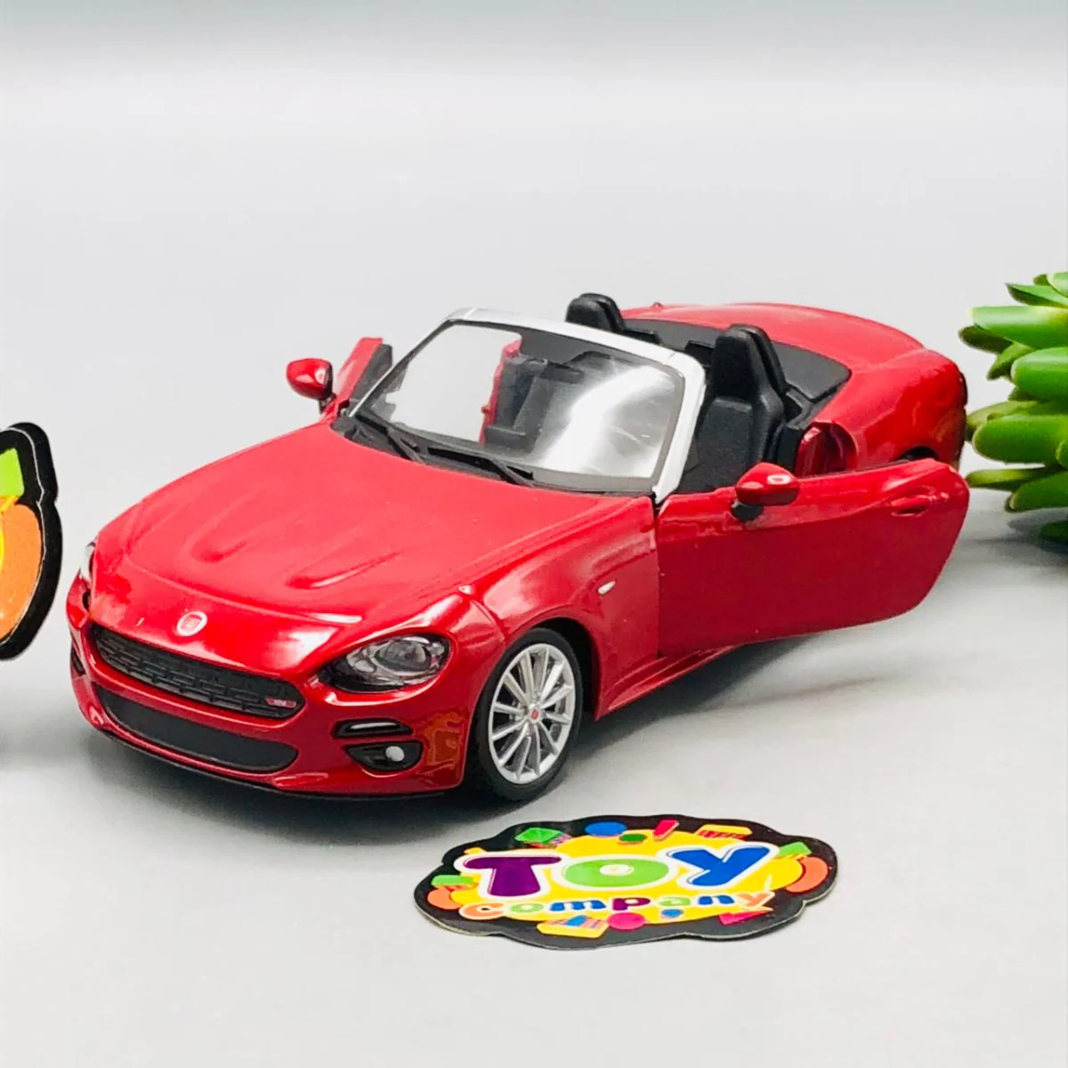 Bburago 1:24 Diecast Fiat 124 Spider Model - Image 6