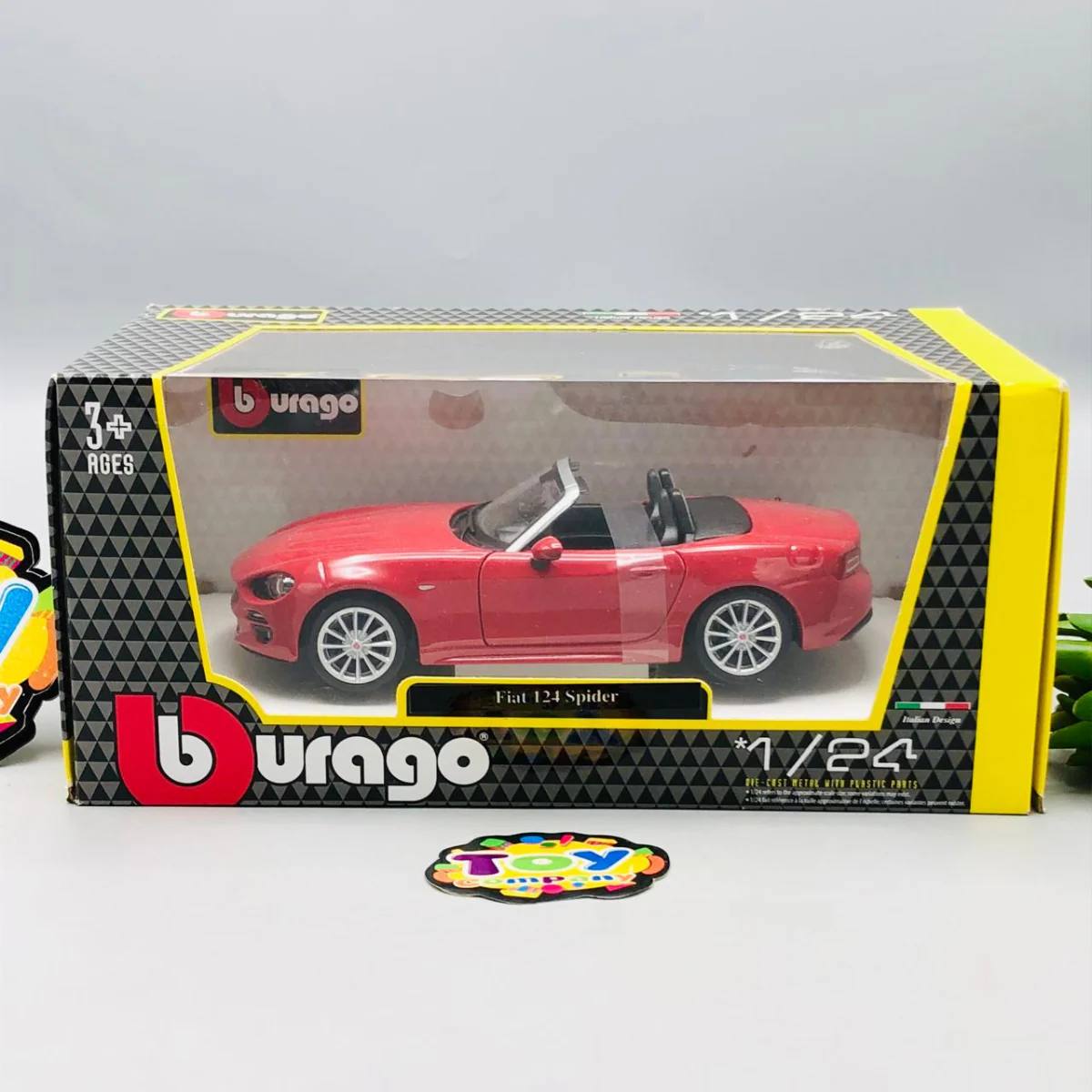 Bburago 1:24 Diecast Fiat 124 Spider Model - Image 9