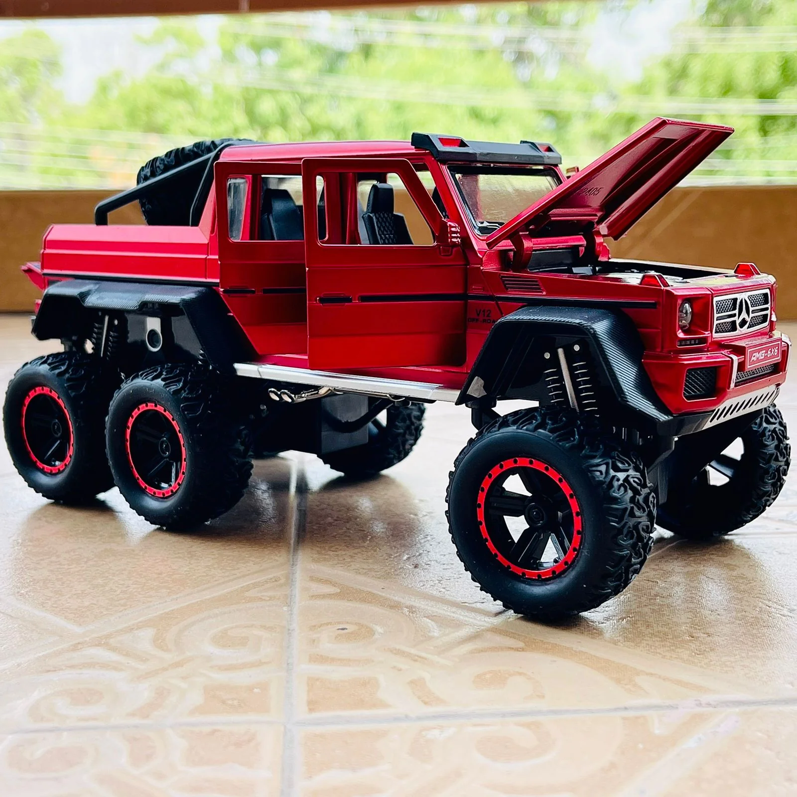 Diecast Mercedes G63 AMG 6X6 Model Car - Image 3