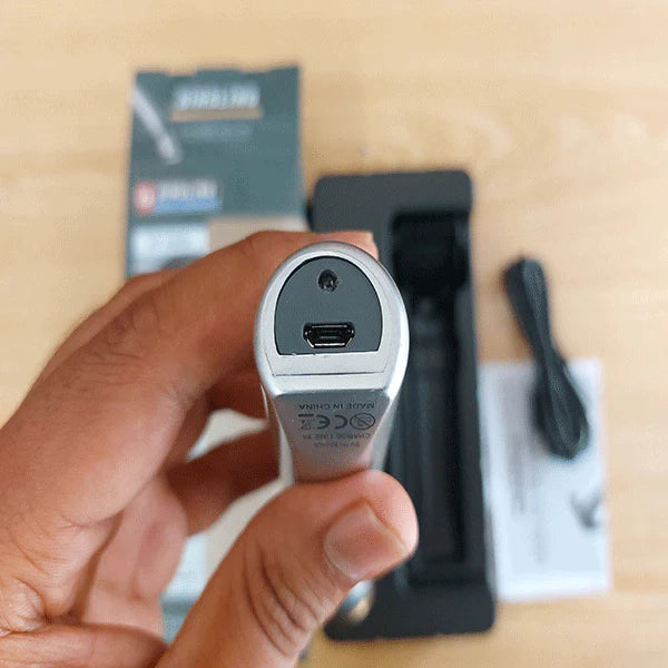 Dingling Hair and Beard Trimmer With USB Charger - Image 8