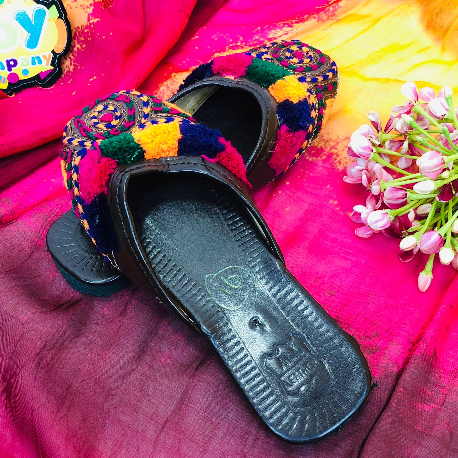 Hand-Made Sindhi Style Multani Chappal - Image 3