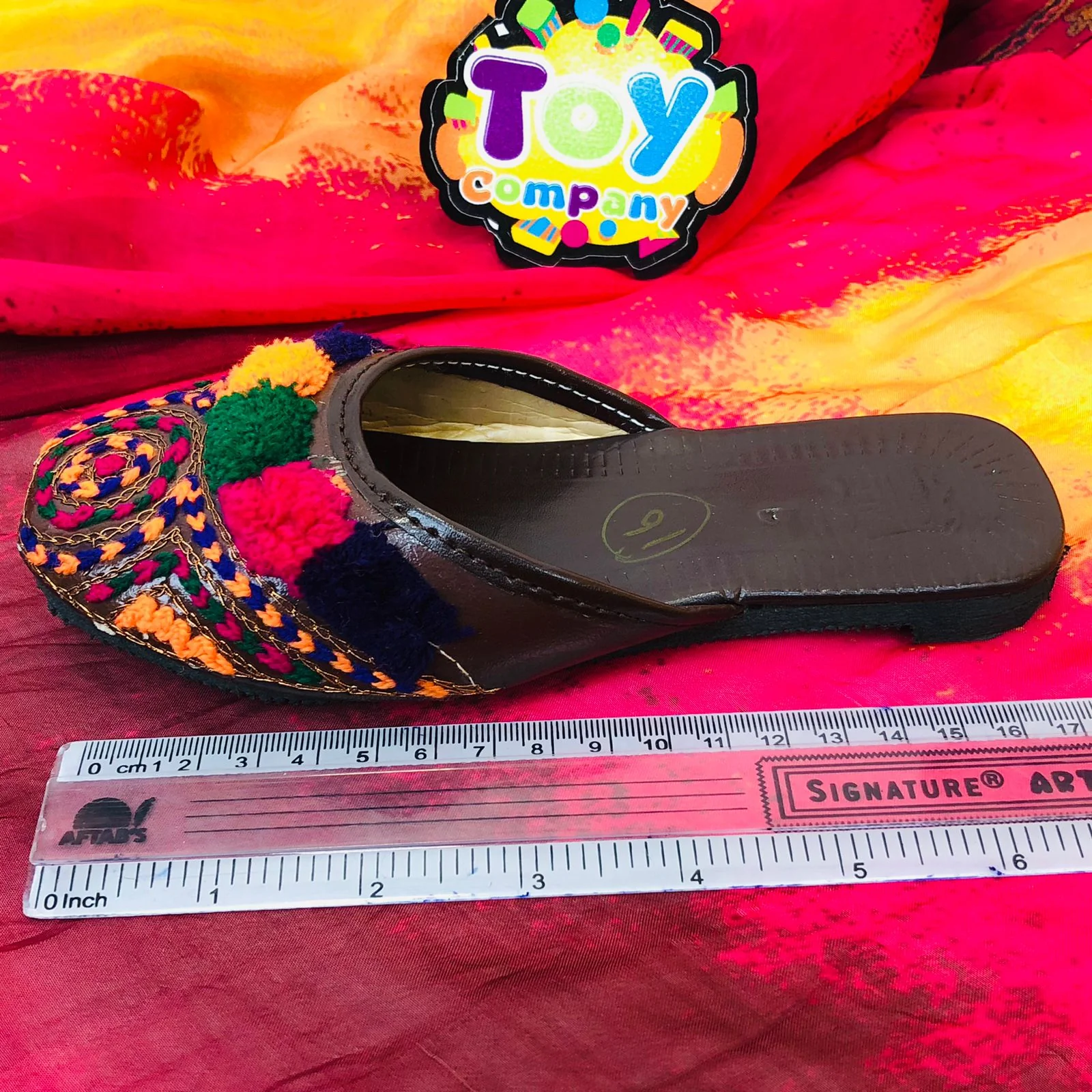 Hand-Made Sindhi Style Multani Chappal - Image 4