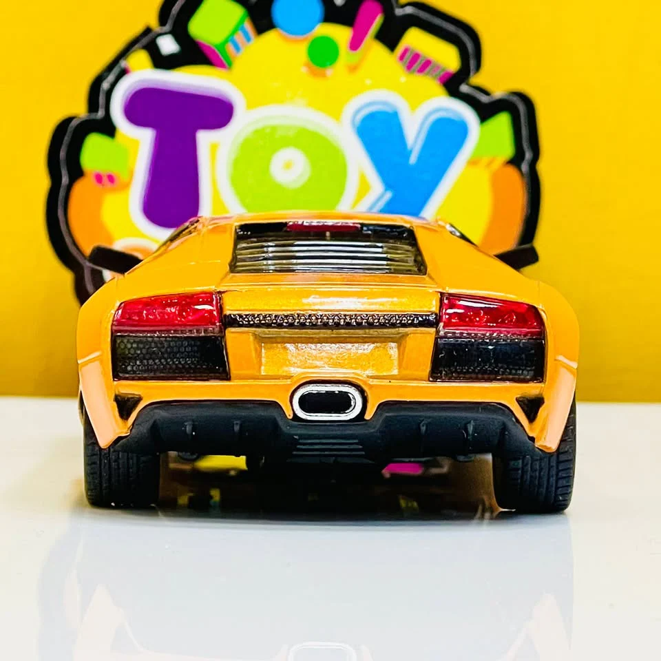 Kinsmart Lamborghini Murcielago LP640 - Image 4