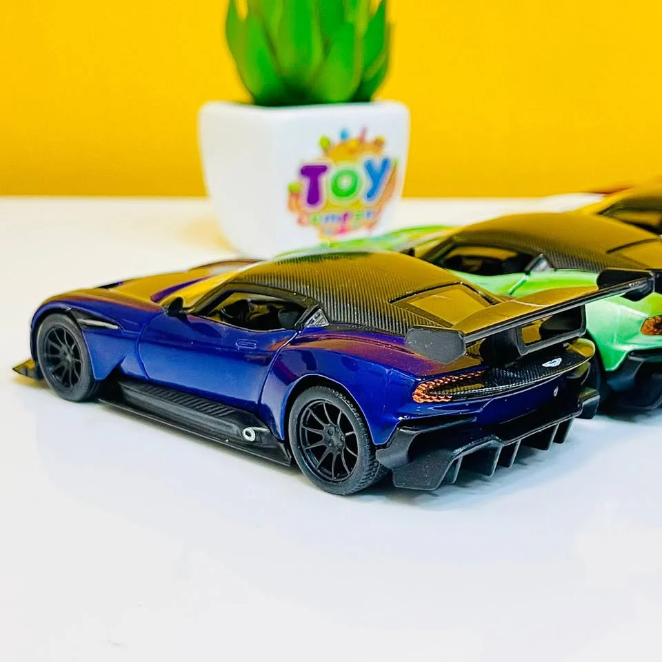Kinsmart Metal Body Aston Martin Vulcan - Image 8