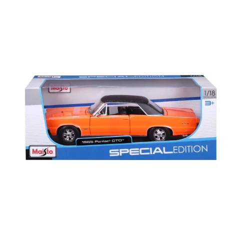 Maisto 1:18 1965 Pontiac GTO Model - Image 2