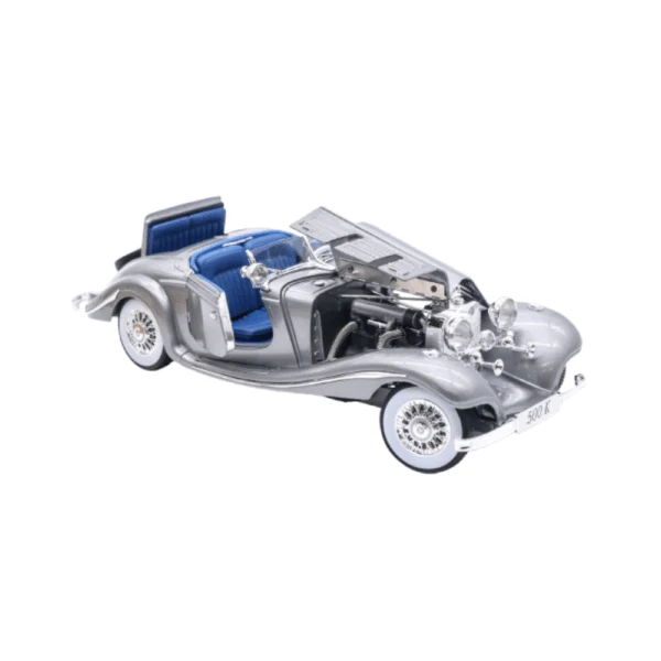 Maisto 1:18 Mercedes Benz 500K Typ Specialroadster 1936 - Silver - Image 3
