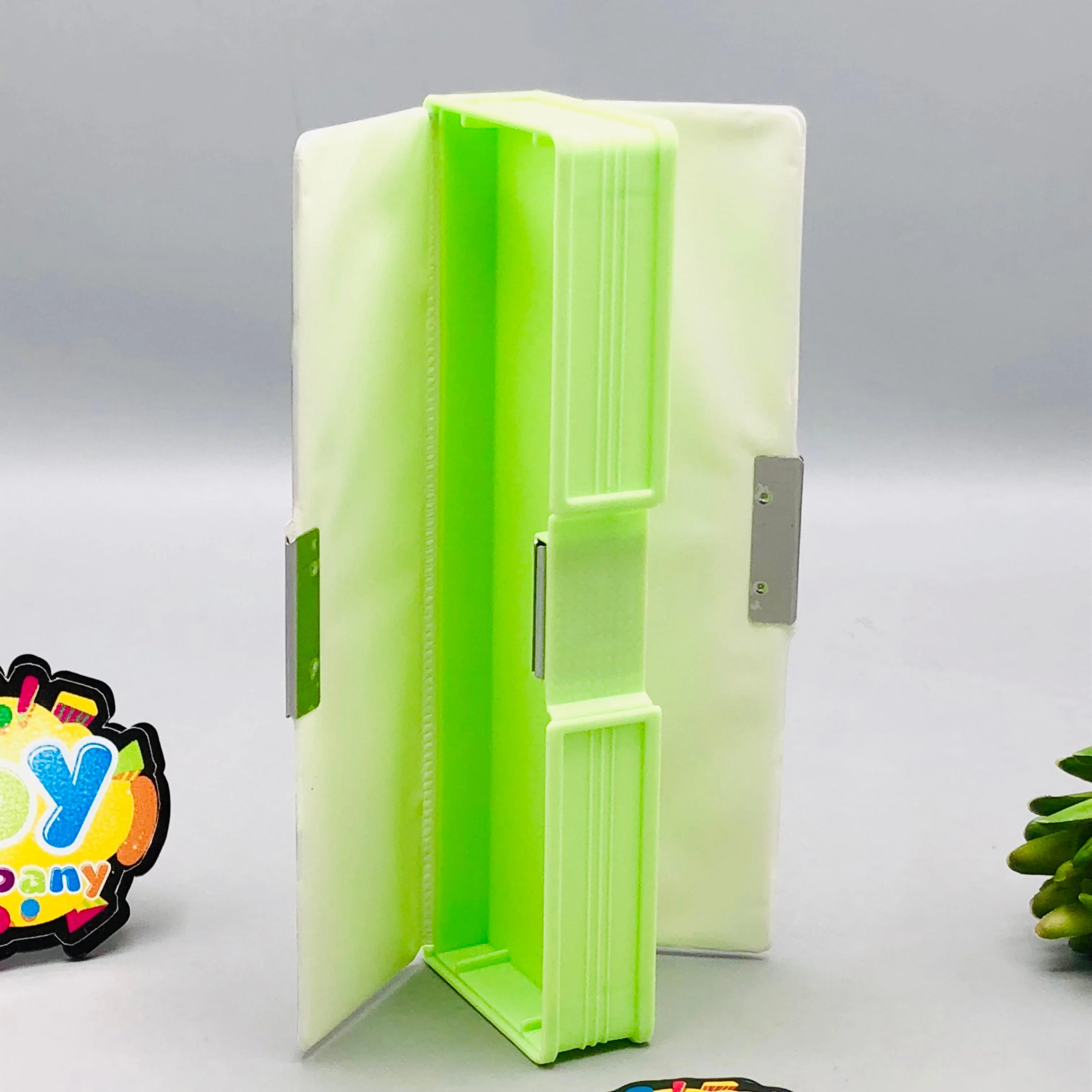 Mini Hero Themed Double-Sided Geometry Box - Green - Image 5